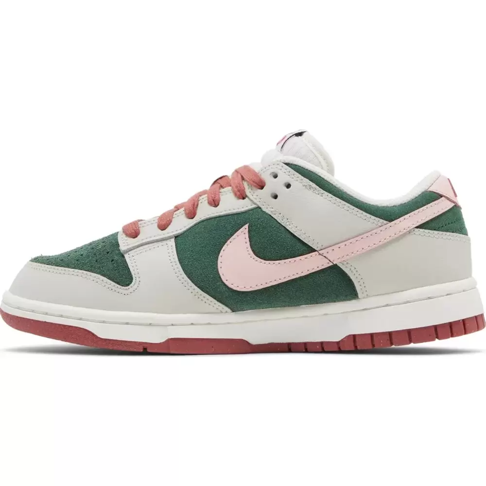 Nike Dunk Low SE 'All Petals United'