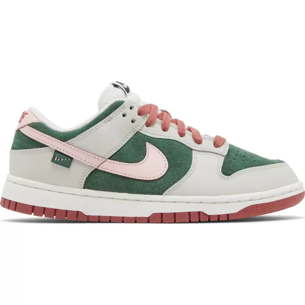 Nike Dunk Low SE 'All Petals United'