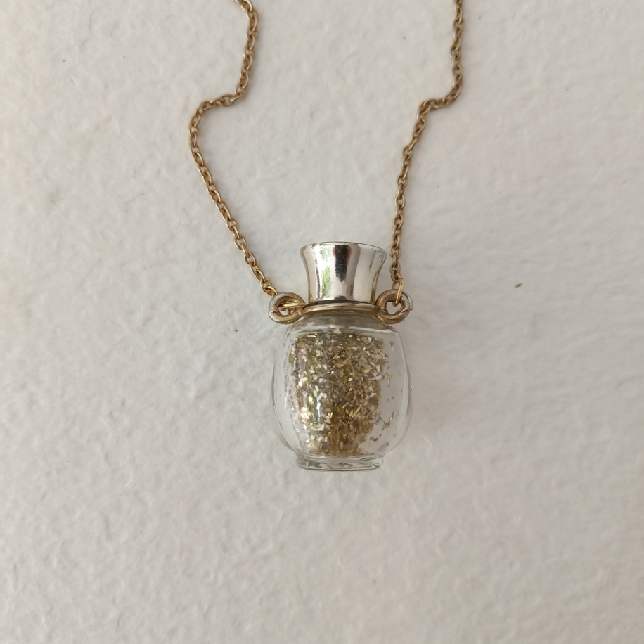 Vintage Parfum Sisesi Uclu kolye