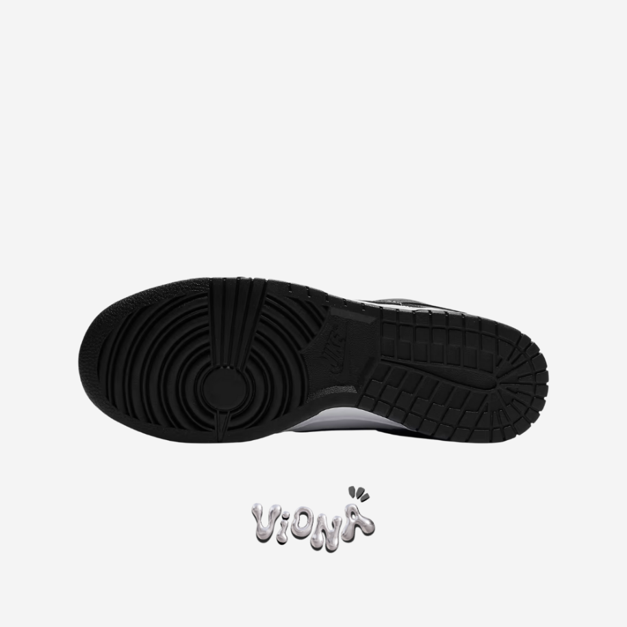 Nike Dunk Low Panda