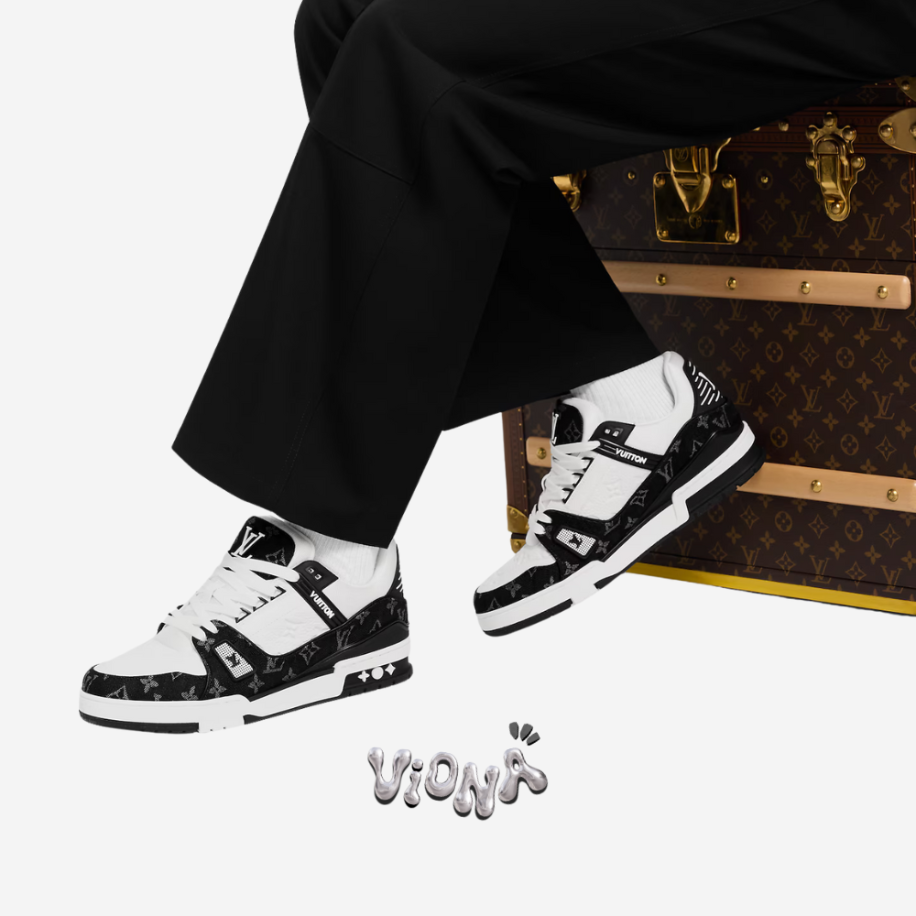 Louis Vuitton Trainer Black