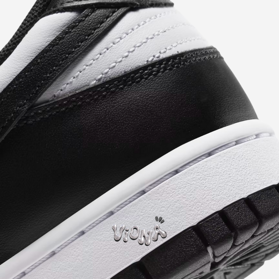Nike Dunk Low Panda