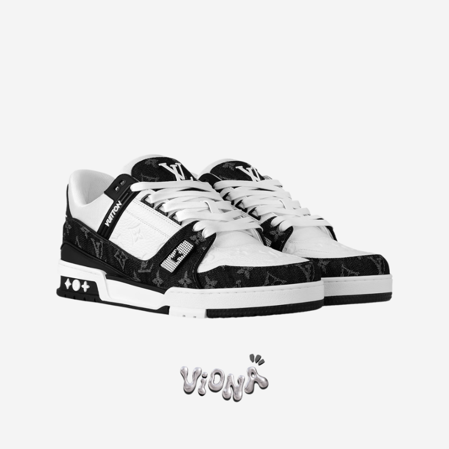 Louis Vuitton Trainer Black