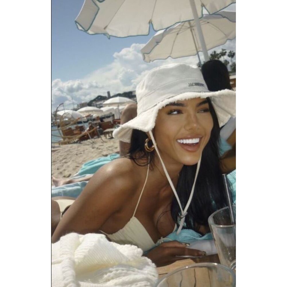 Jacquemus İthal Bucket Şapka Beyaz | vizionbags