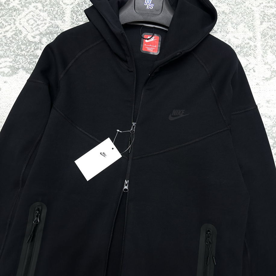Premium Nike Tech Fleece Windrunner Full-Zip Hoodie