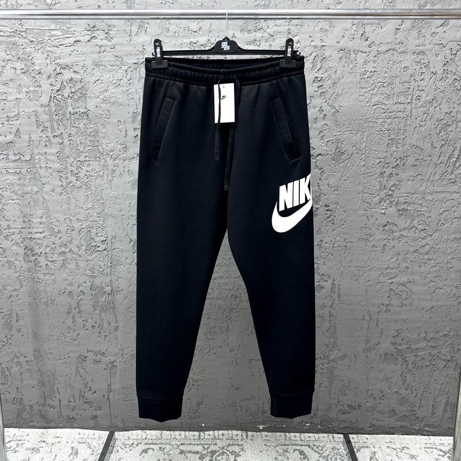 Nike Club Fleece Futura Graphic Eşofman Altı [FD2995-010]
