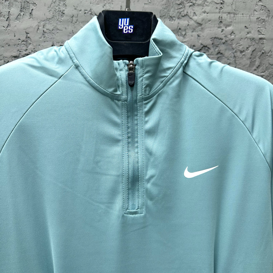 Nike Dri-FIT Half-Zip Sweatshirt