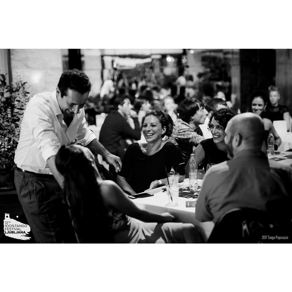 Tango Dansçıları için Zarafet