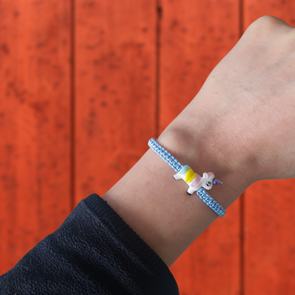 Cam Unicorn Boncuklu Açık Mavi Makrome Örgü Bileklik