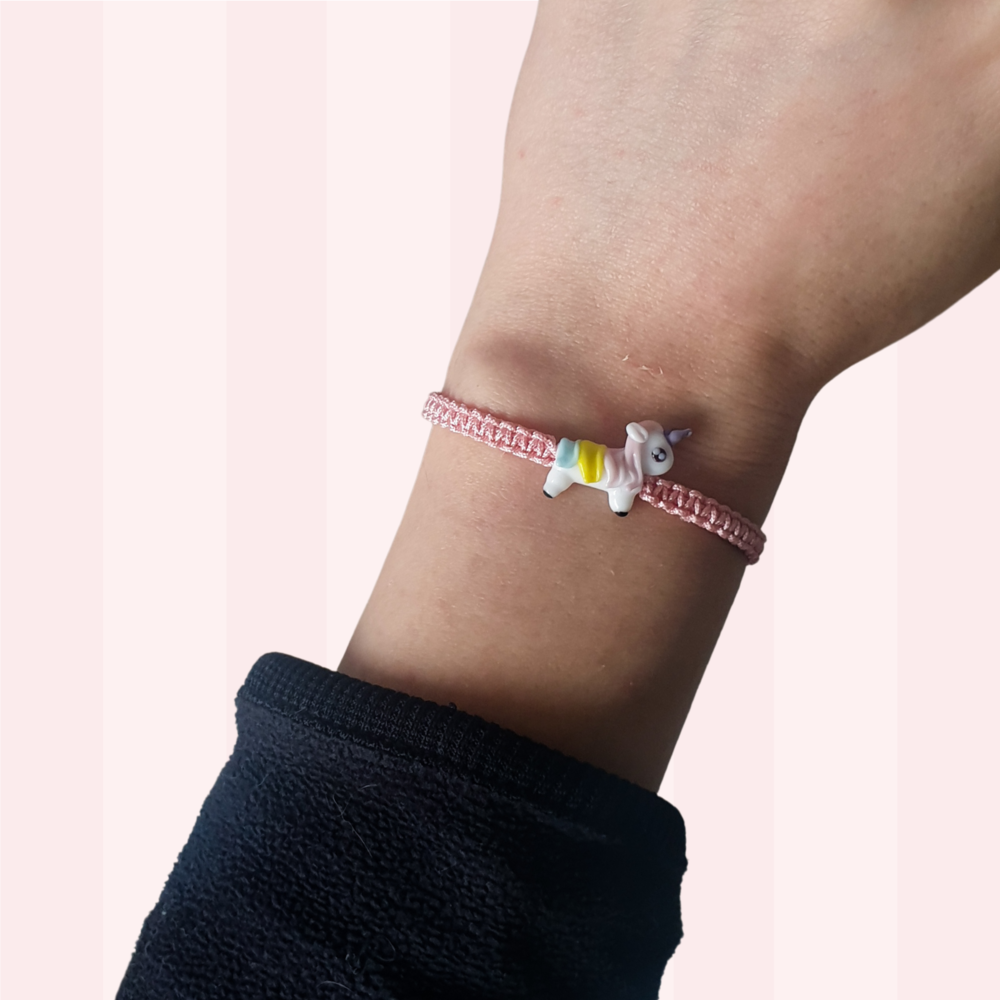 Cam Unicorn Boncuklu Açık Pembe Makrome Örgü Bileklik