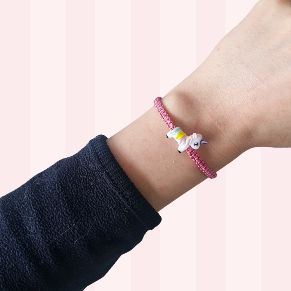 Cam Unicorn Boncuklu Pembe Makrome Örgü Bileklik