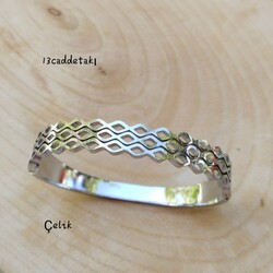 ÇELİK DELİKLİ PETEK MODEL KELEPÇE BİLEKLİK