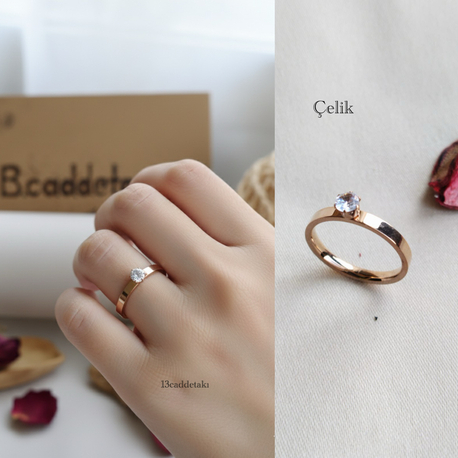 ÇELİK ROSE TEK TAŞLI KÖŞELİ MODEL YÜZÜK