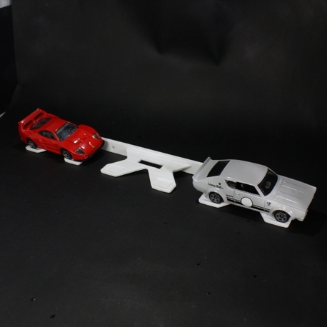 Üçlü Hot Wheels Sergileme Aparatı