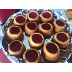 çilek dolgulu cupcake