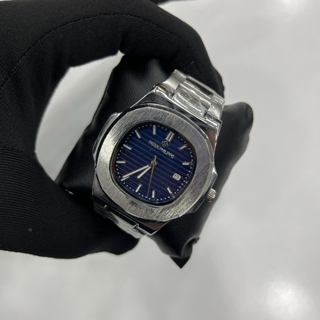 Patek Philippe Nautilus Stil - Lacivert Kadran