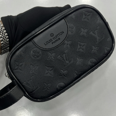 Louis Vuitton Dopp Kit Monogram Shadow Çanta