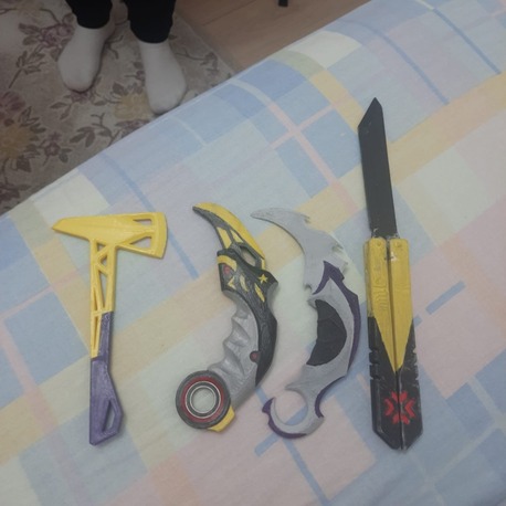VALORANT BIÇAK SKİNLERİ