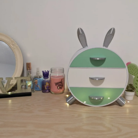 Tavşan görünümlü  mini makyaj ve takı dolabı