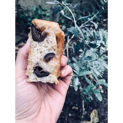 Ekşi Mayalı Zeytinli Foccacia