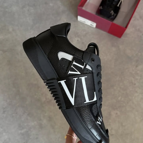 Valentino Garavani VL7N Low-top Sneakers Black