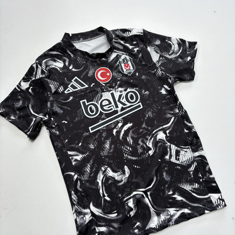 Beşiktaş premium forma 