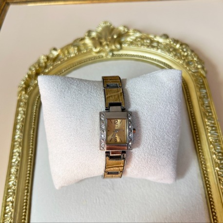 Taşlı Q&Q Quartz Kadın Kol Saati 