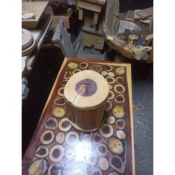 Ahşap kumbara
