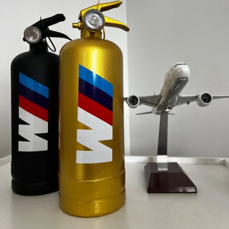 M LOGO GOLD RENK ÖZEL SERİ YANGIN SÖNRÜRME TÜPÜ 