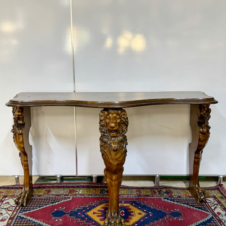 HARİKA EL İŞÇİLİĞİ AVRUPA ASLAN AYAK DRESUAR 