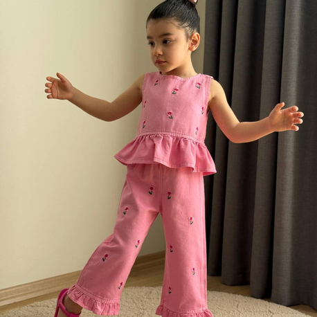 Kot 2li pembe kız takım