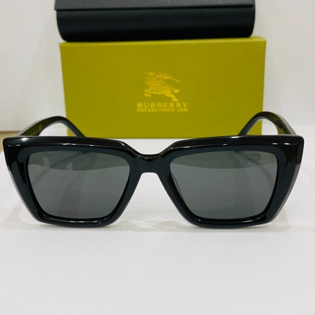 BURBERRY SİYAH ÇERÇEVE SİYAH ŞEFFAF CAM