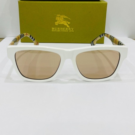 BURBERRY BEYAZ ÇERÇEVE KAHVE ŞEFFAF CAM