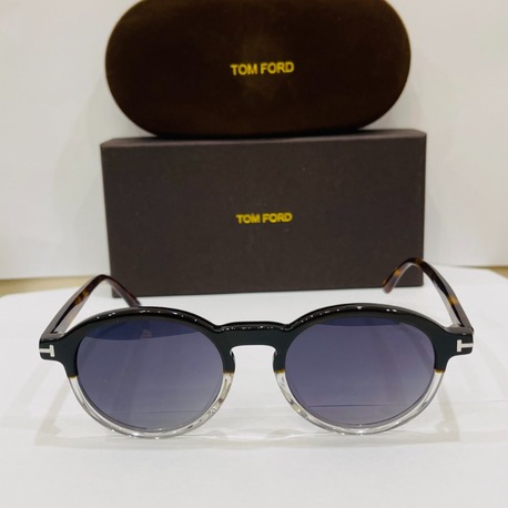 TOM FORD SİYAH ÇERÇEVE SİYAH ŞEFFAF CAM