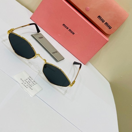 MIU GOLD ÇERÇEVE SİYAH CAM