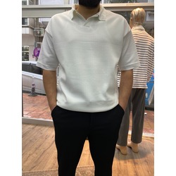 Beyaz Renk Polo yaka tshirt
