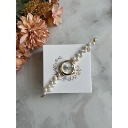 Yaprak inci saat