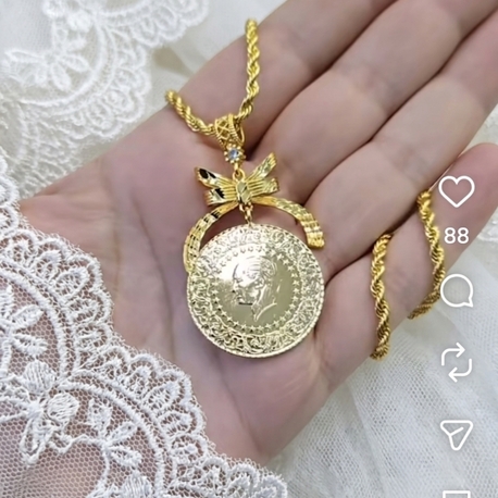 Altin Kaplama Çeyrekli Yarim Kolye 