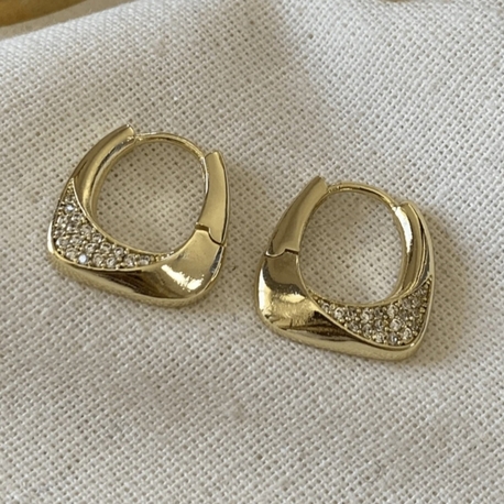 Xupink VIP 14K Taşlı Asimetrik Kare Küpe