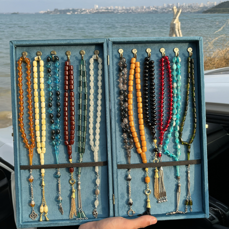 10’lu kadife kutu +10 adet kehribar tesbih seti 