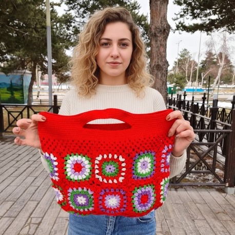 Kırmızı çanta, Astarlı