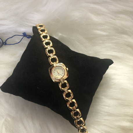 Almera Vintage Gold
