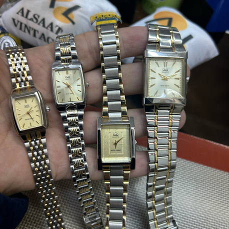 Q&Q Vintage kol saati