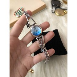 Q&Q mavi kadranlı sol anahtarlı model 