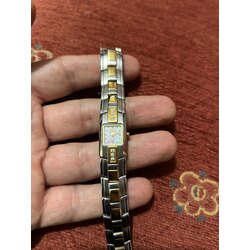 Revello minimal vintage kadın saati