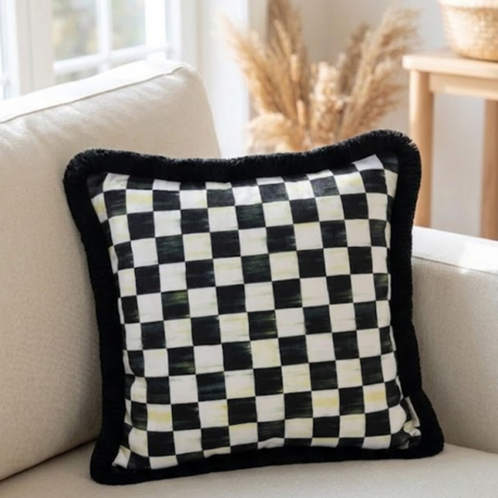 Siyah Püsküllü, Dama Desen 43x43 cm Kırlent Kılıfı
