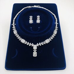 PIRLANTA İŞÇİLİĞİ GERDANLIK KÜPE TAKIM GELİN SETİ