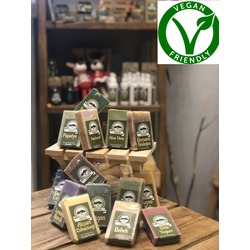 Vegan Organik Besleyici Nemlendirici Yenileyici 3'lü Sabun Seti