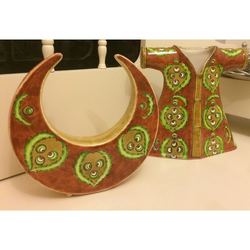 Çini Hilal & Kaftan/Tile Crescent & Kaftan
