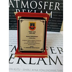 Kırmızı Orta Boy Plaket